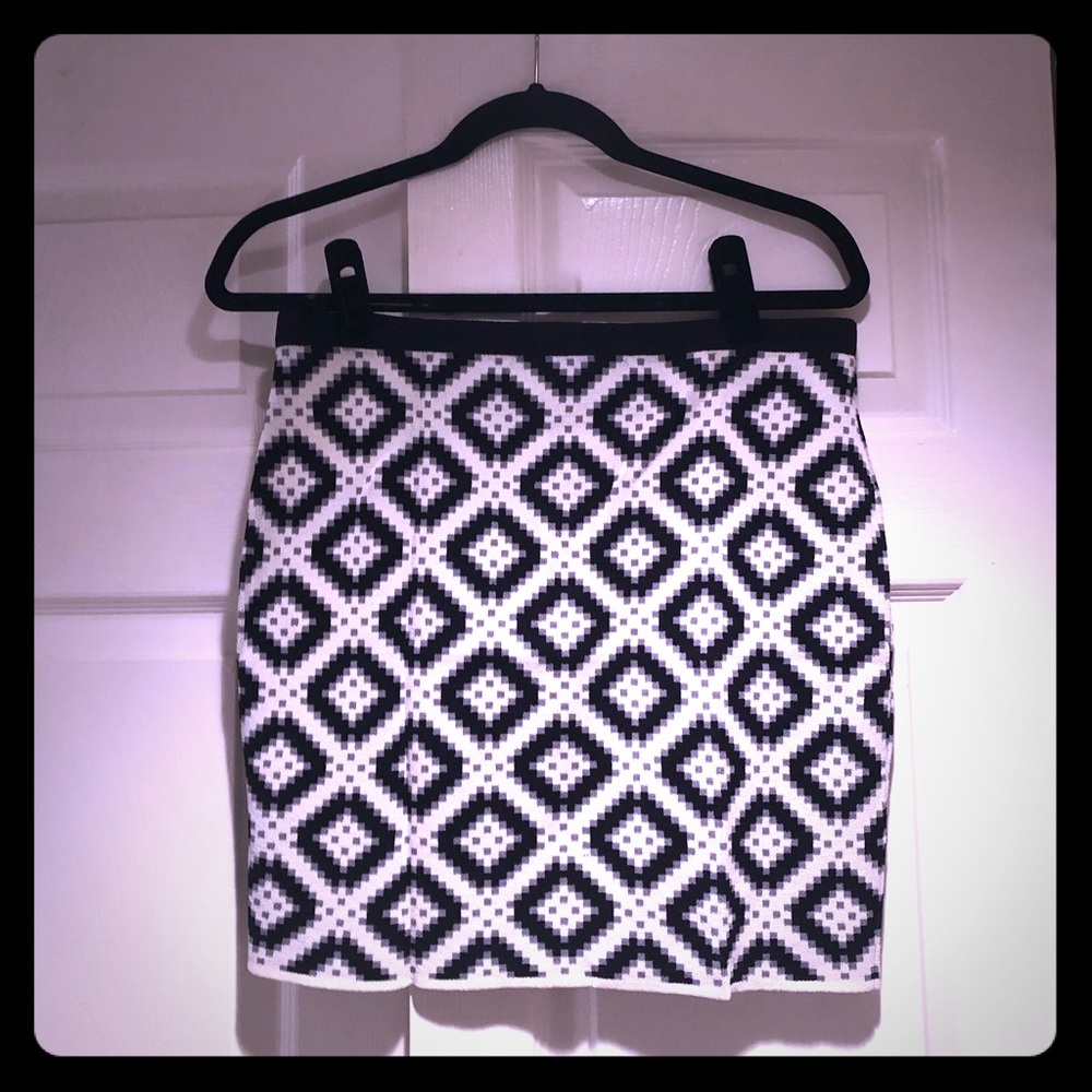 Geometric Print Mini Skirt